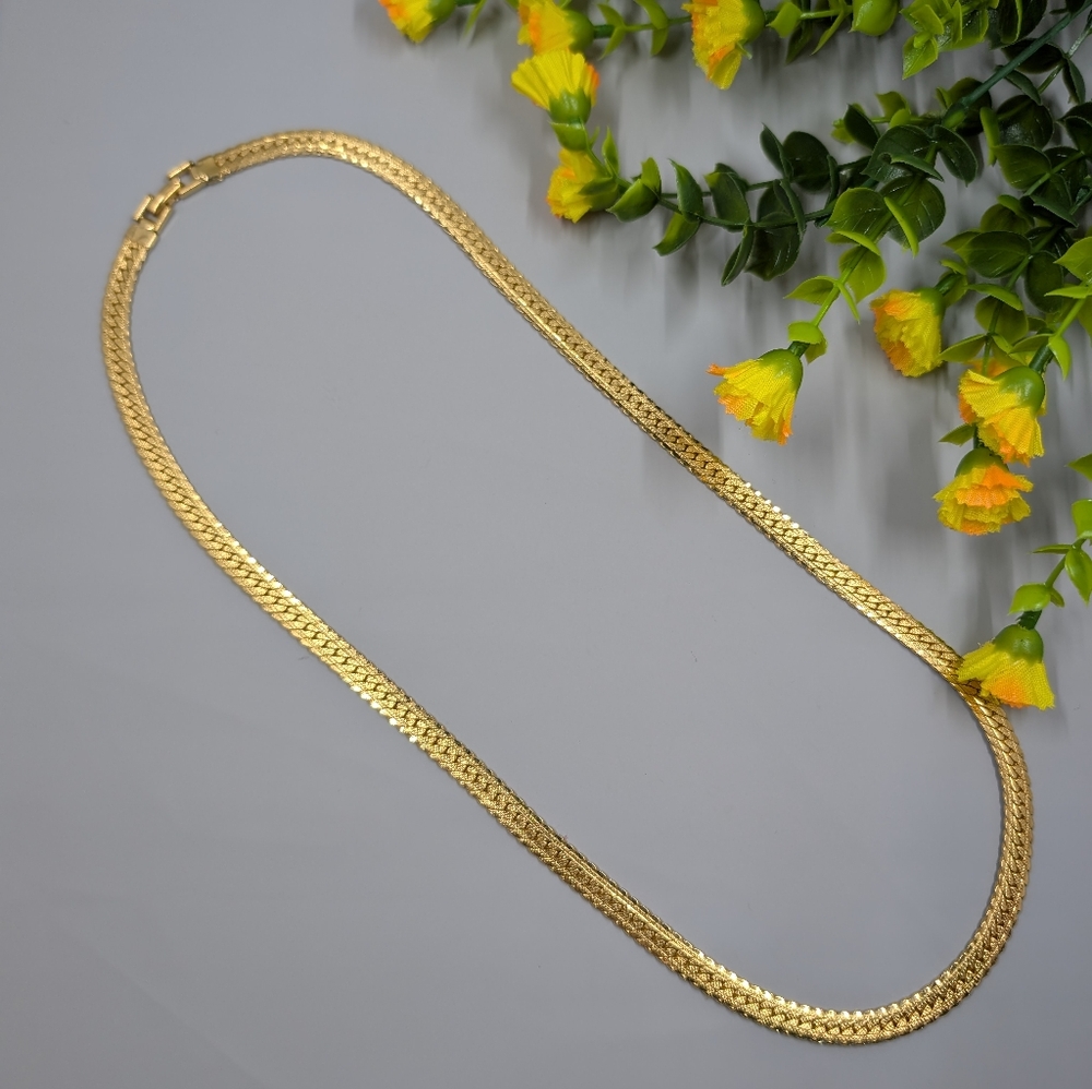 Napier Signed Gorgeous Vintage Gold Plated Thick Flat Chain Necklace